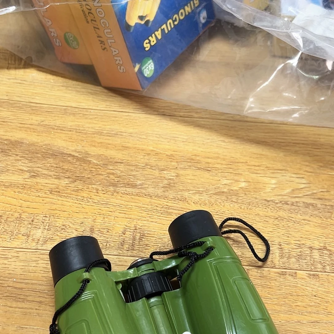 摆件发三个………………………