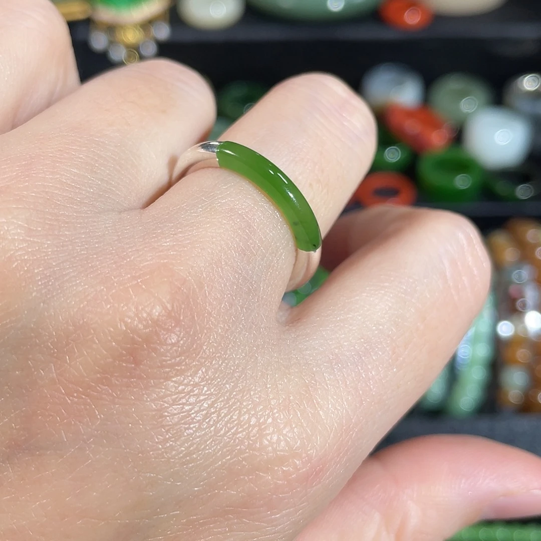 和田玉（碧玉）银S925镶嵌戒指内径16.9 碧玉果绿实心银镶