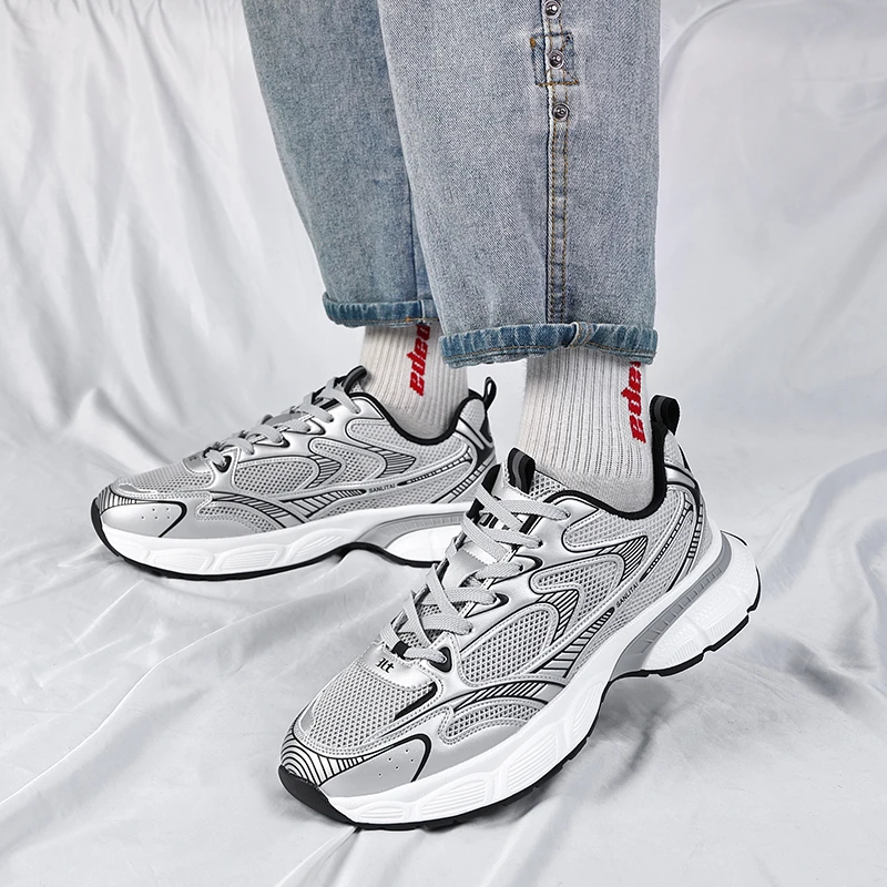 大码男鞋45春季新款加肥加宽46休闲运动跑步鞋47网面潮流老爹鞋48