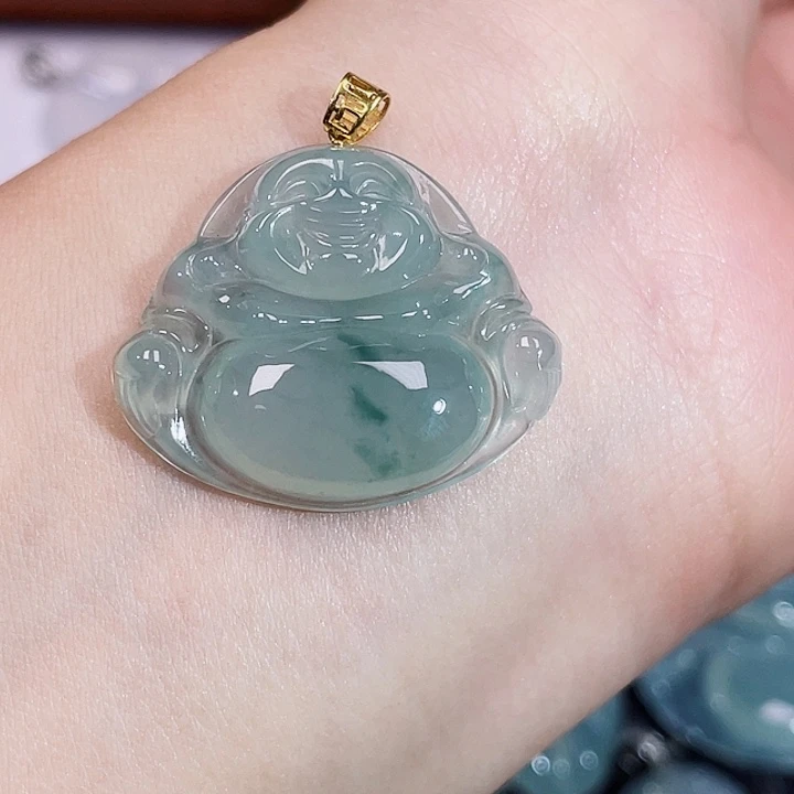 翡翠18K金镶嵌颈饰佛公