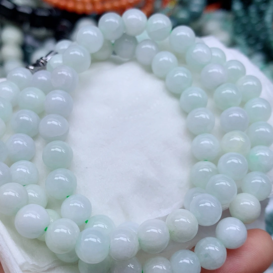 翡翠颈饰未镶嵌手串