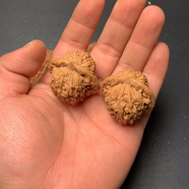 文玩核桃把件37四座楼9