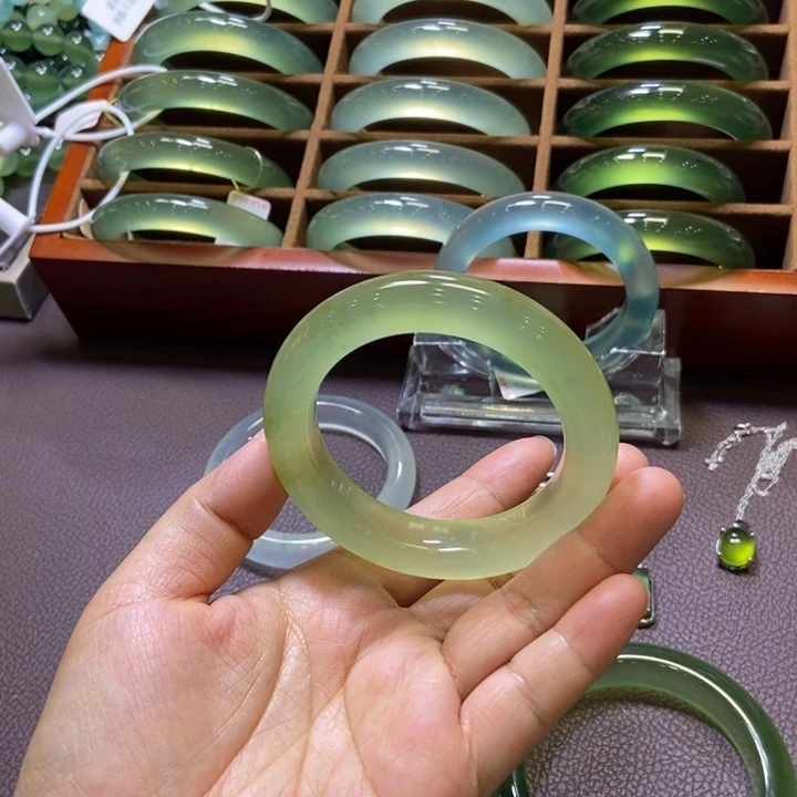 蛇纹石玉未镶嵌52
