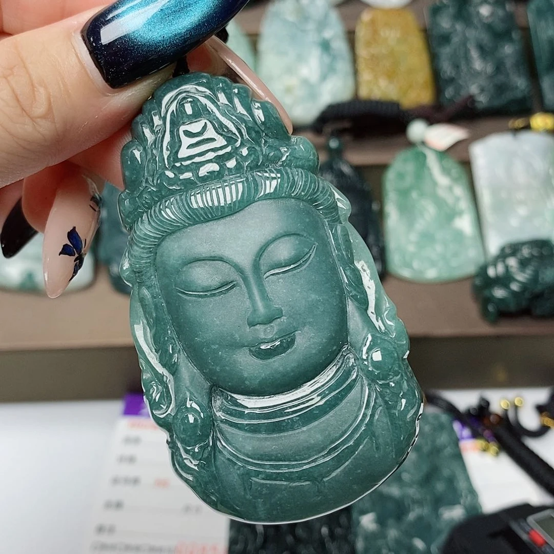 翡翠未镶嵌颈饰