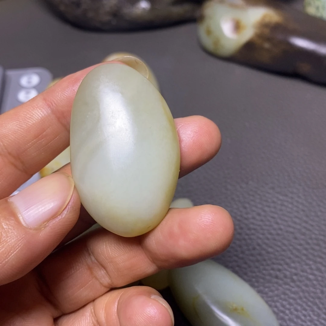 未镶嵌和田玉挂件