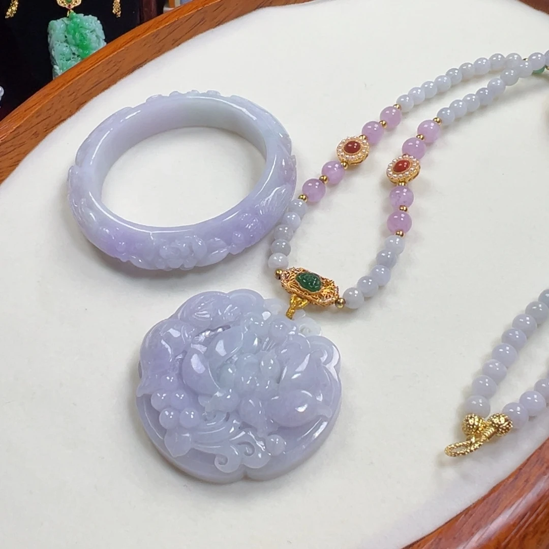 翡翠未镶嵌手镯紫莲花