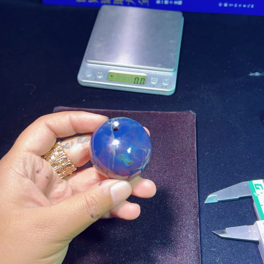 未镶嵌琥珀裸石琥珀