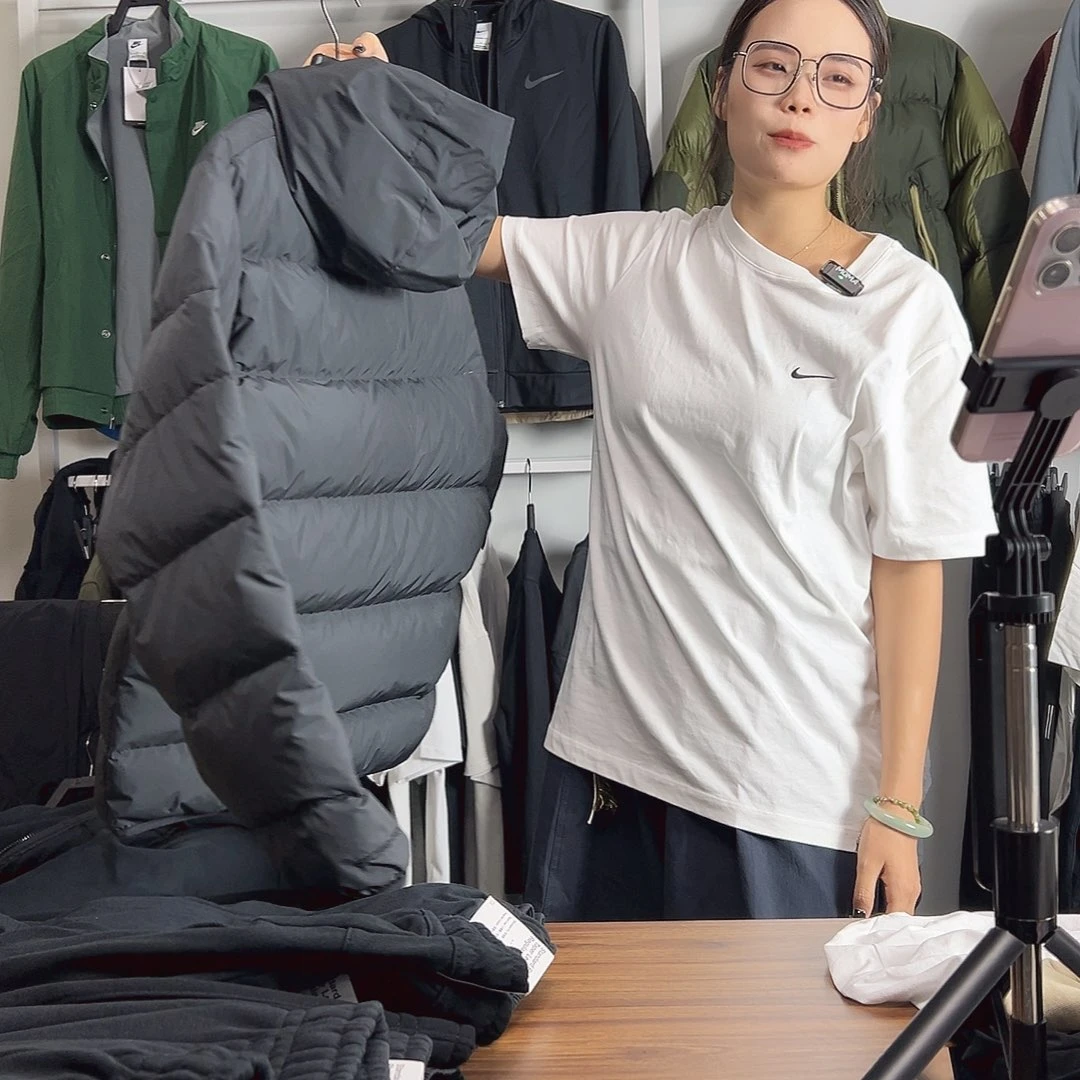 断码羽  M码   不退换