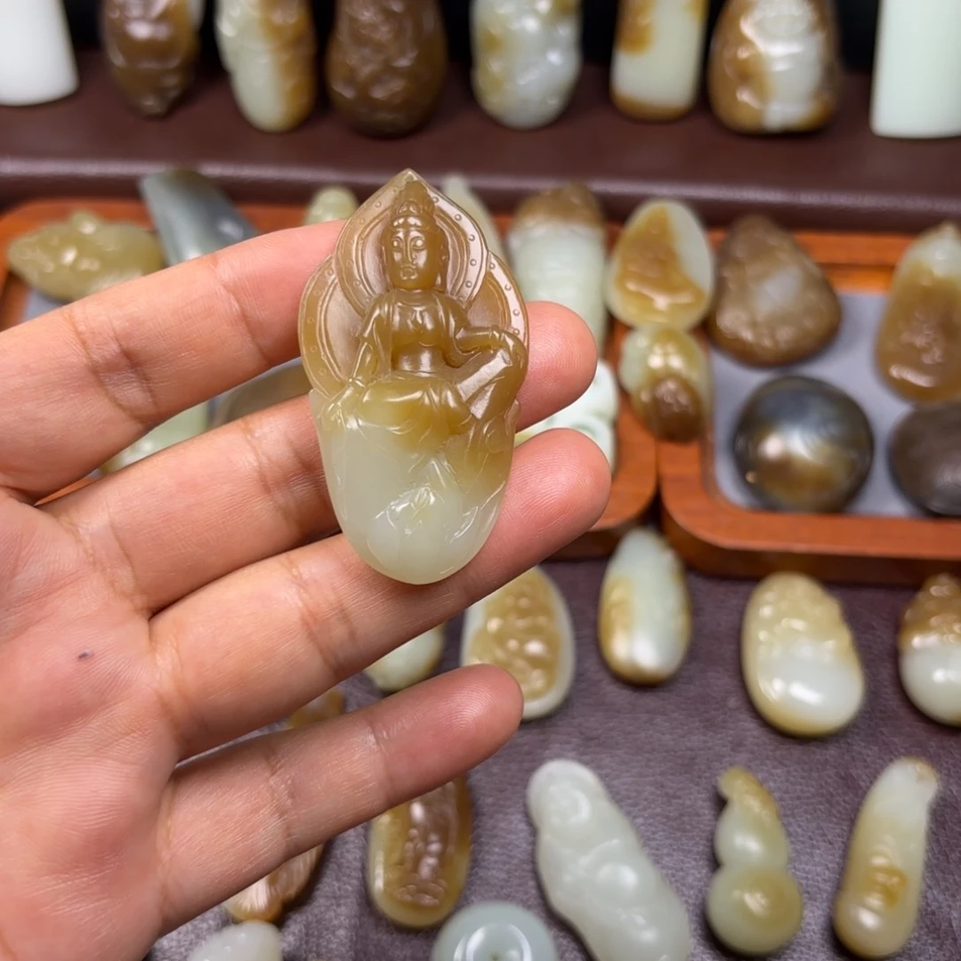 和田玉（糖玉）未镶嵌吊坠(不含链)