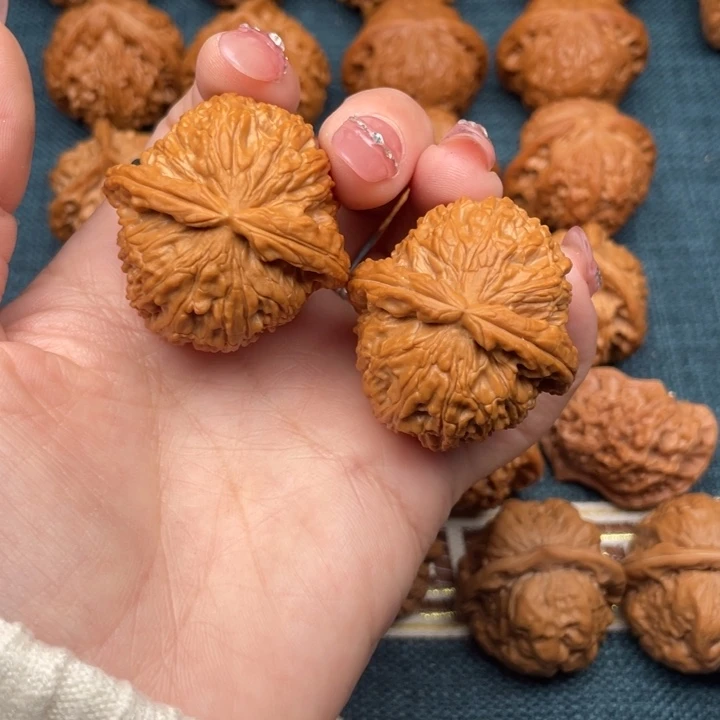 把件文玩核桃全品白狮子38