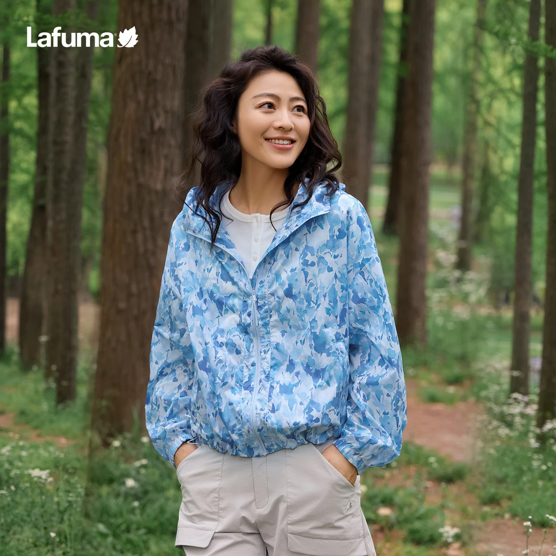LAFUMA乐飞叶25户外凉感轻量夹克女士连帽印花运动风衣LFJA5BP28