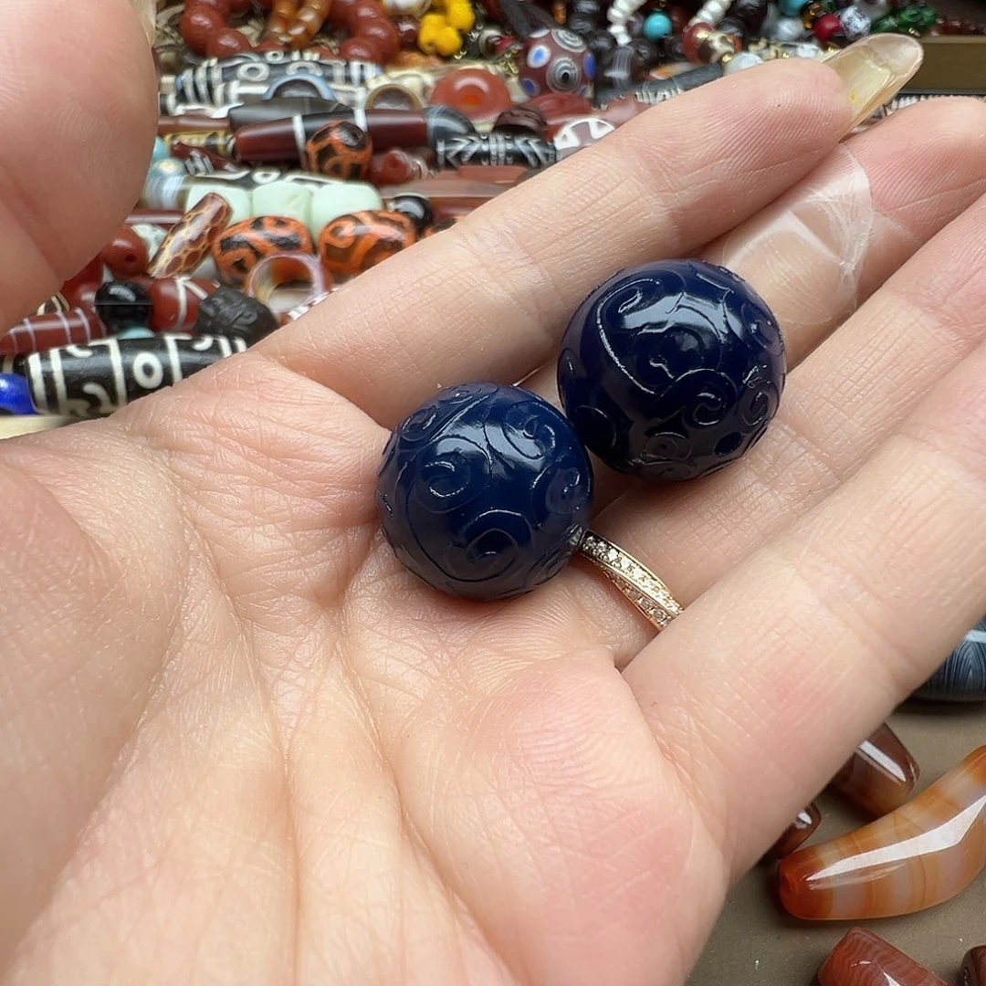 小***劳玛瑙/玉髓未镶嵌珠宝半成品