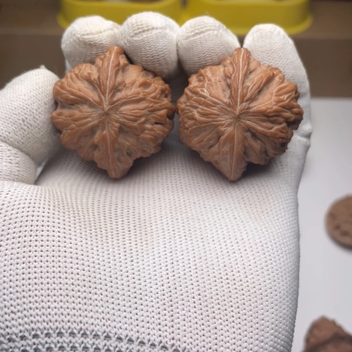 吊坠文玩核桃磨盘41粉红皮