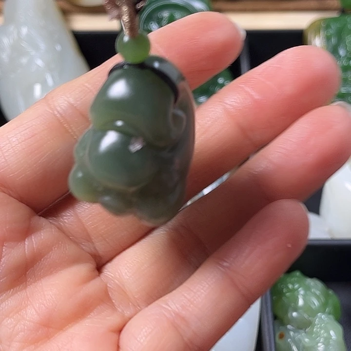 和田玉（碧玉）未镶嵌挂件