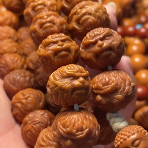 手串猴头核桃林***步舞台