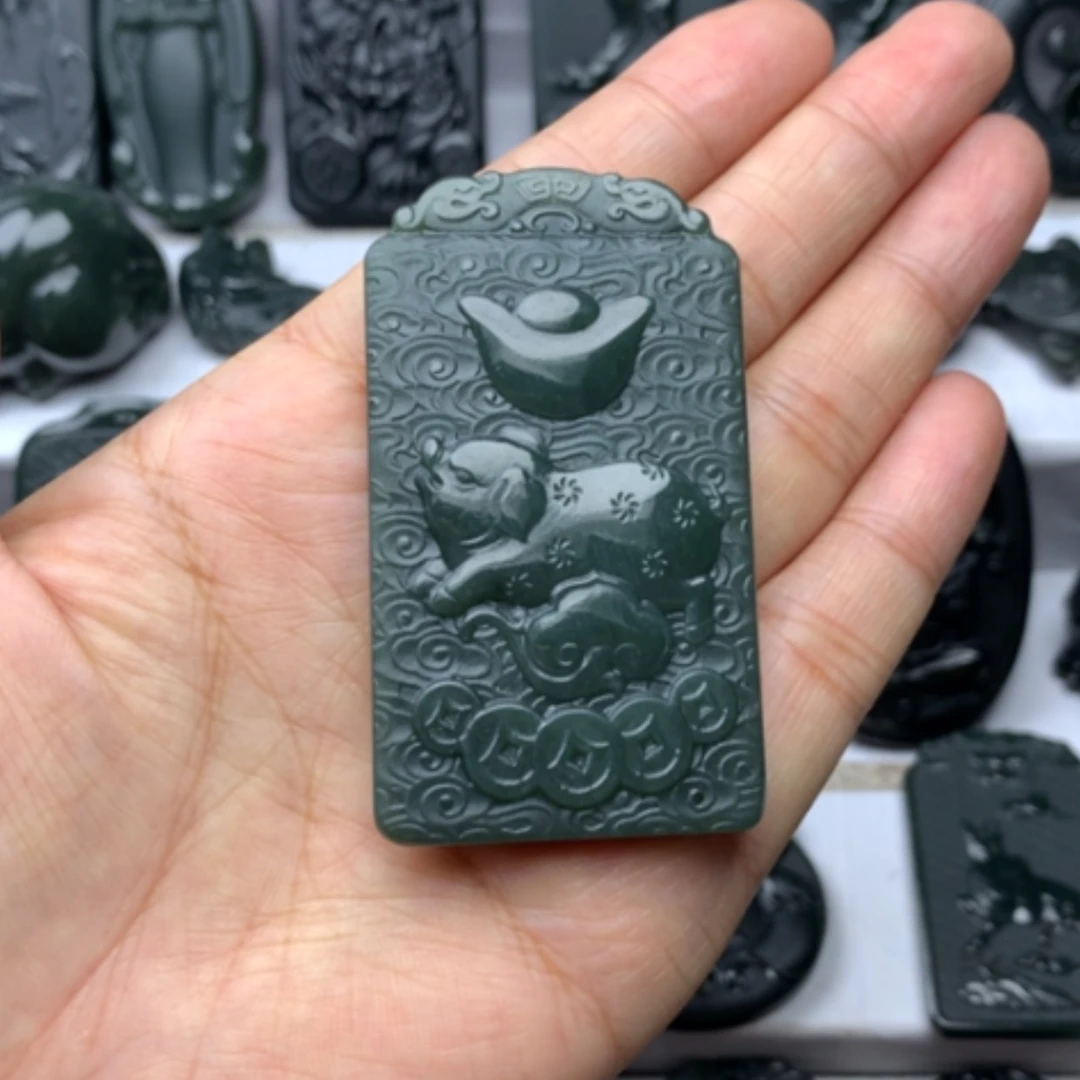 【闪购商品】颈饰未镶嵌和田玉双面雕刻