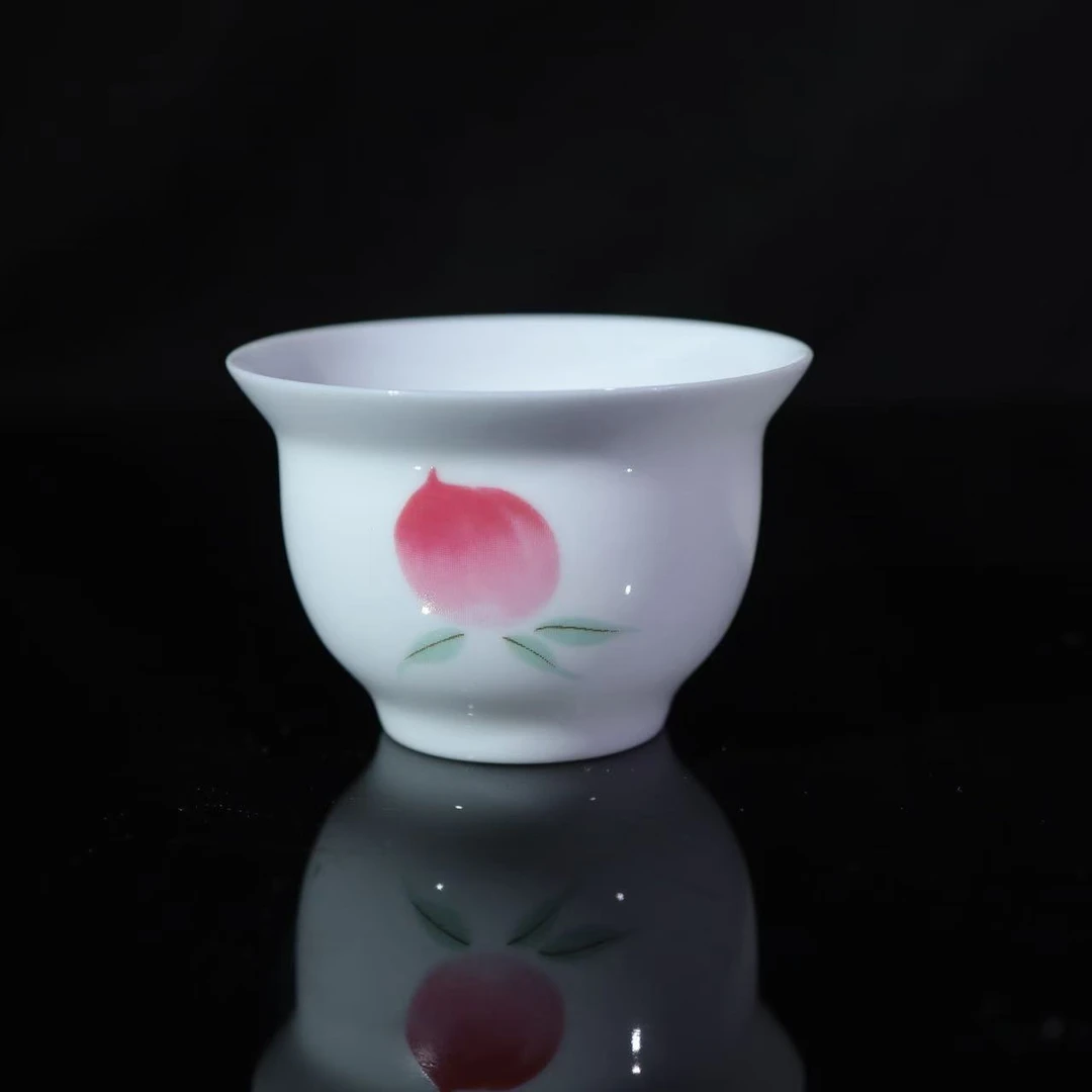 手绘粉桃主人杯