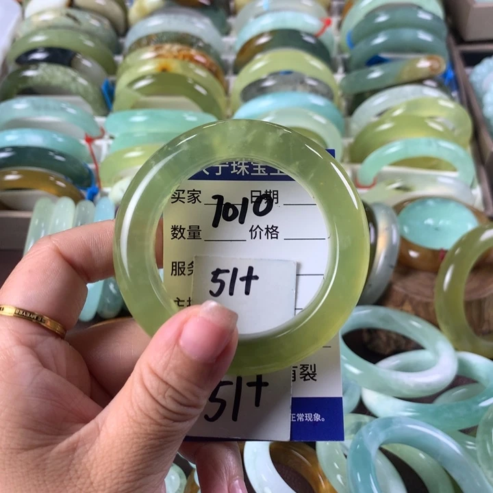 蛇纹石玉未镶嵌手镯7010