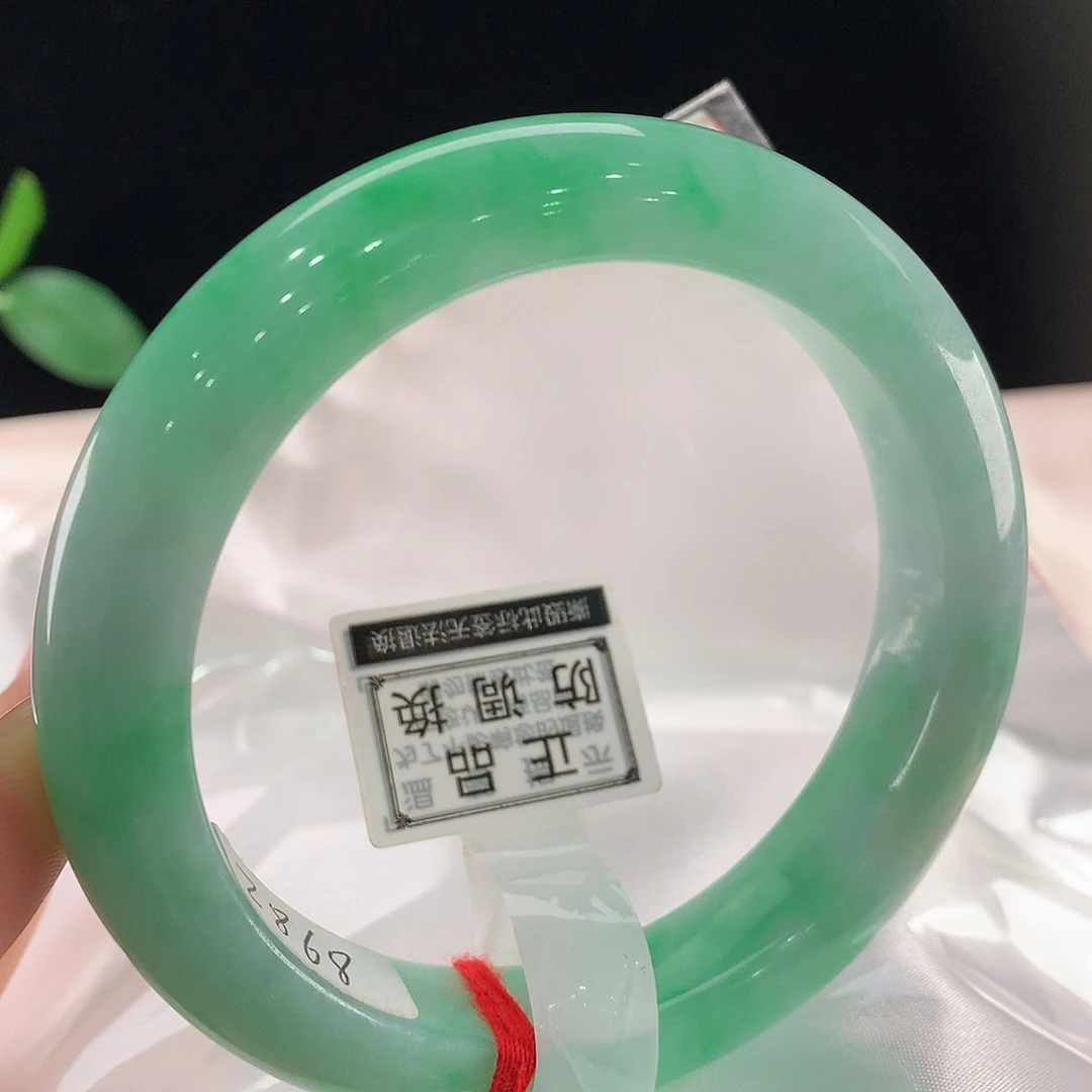 翡翠未镶嵌手镯2868