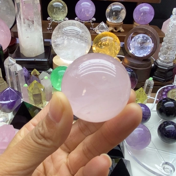 水晶摆件未镶嵌天然粉水晶球
