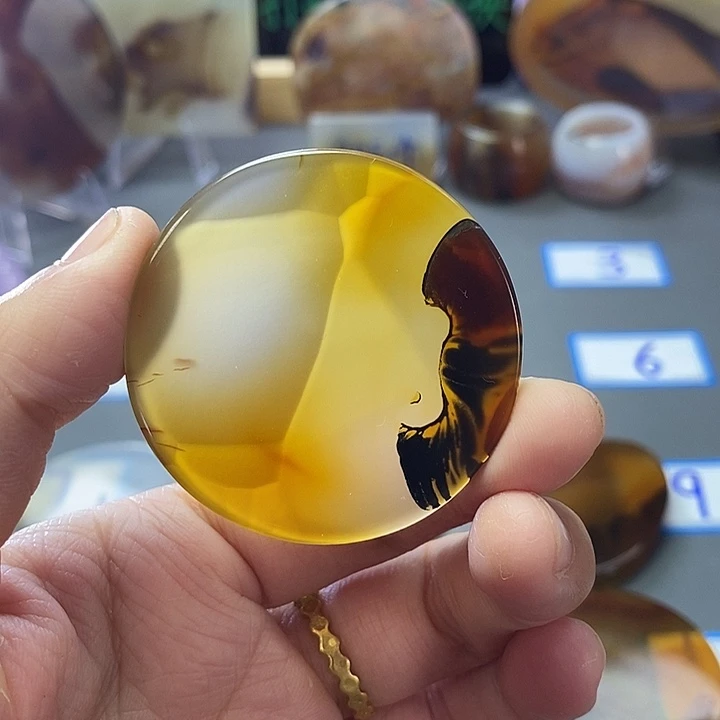 玛瑙/玉髓未镶嵌珠宝半成品