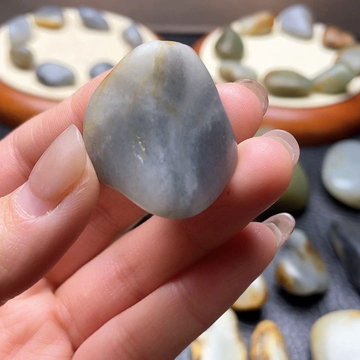 和田玉颈饰未镶嵌6