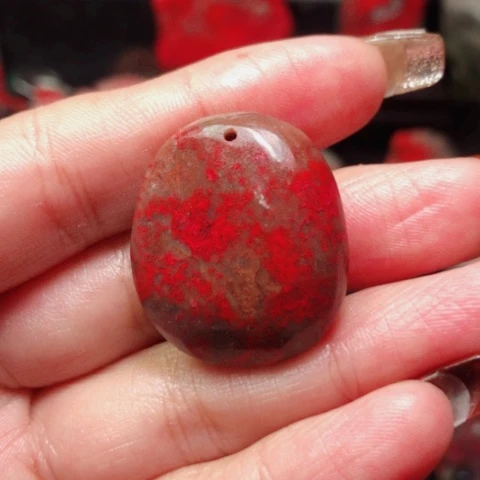 昌化鸡血石昌化鸡血石挂件