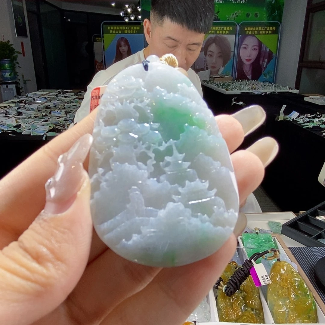 颈饰未镶嵌翡翠翡翠