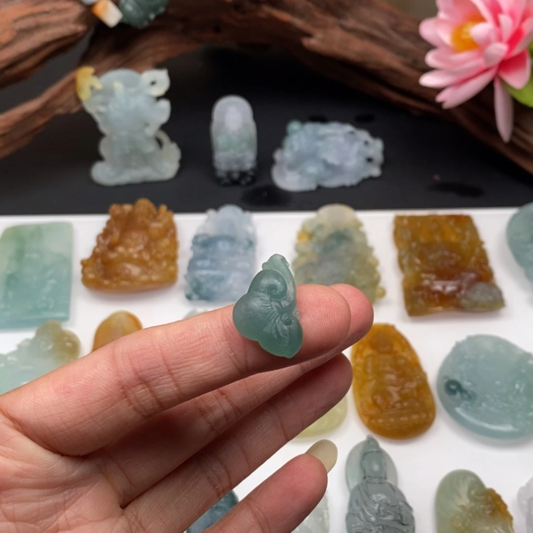 定制翡翠未镶嵌不退不换