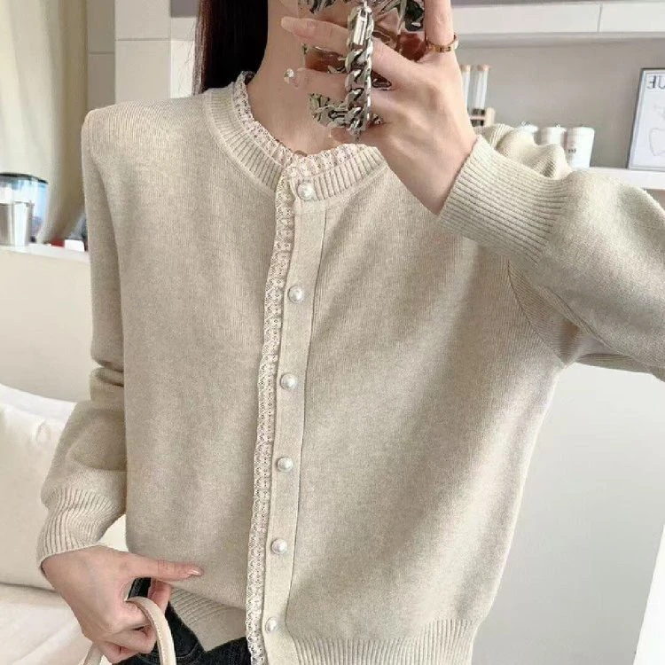 秋冬打底香风圆领毛衣宽松外套新款2024蕾丝花边针织开衫外穿上衣