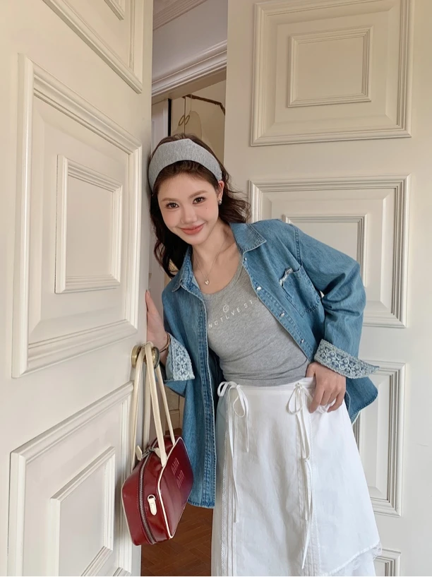 1320 蕾丝拼接设计感高品质春季新款牛仔外套