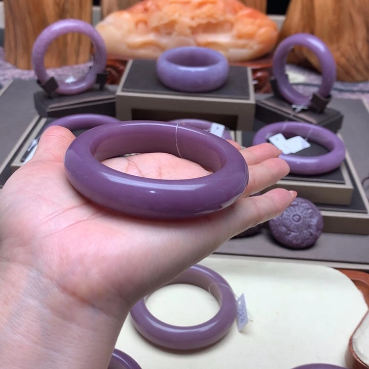 抖***下石英质玉手镯未镶嵌