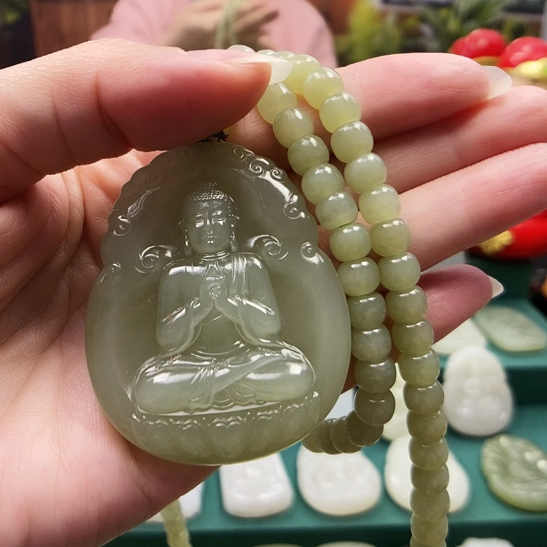 和田玉未镶嵌颈饰001属羊和猴佩戴大日如来