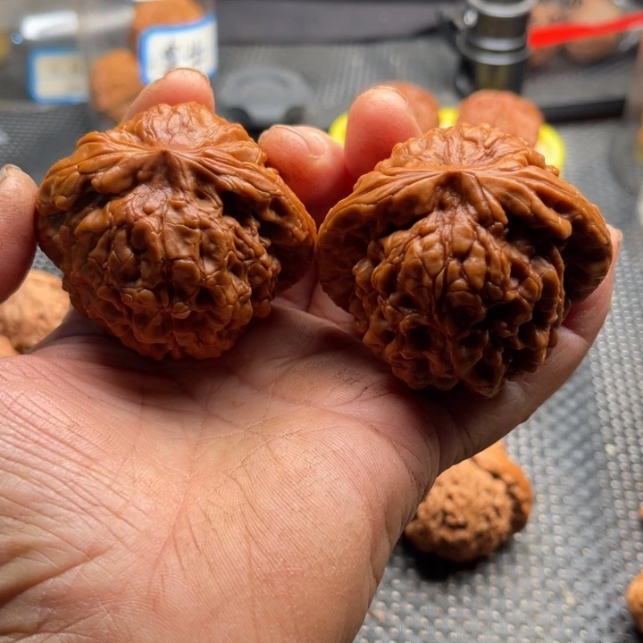 桃核把件全品龙鼎边56