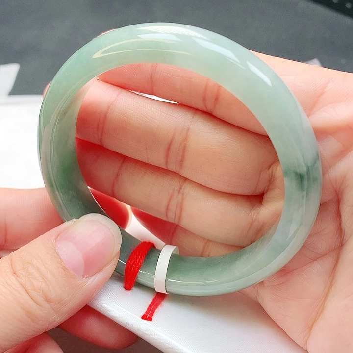 翡翠手镯未镶嵌手镯59