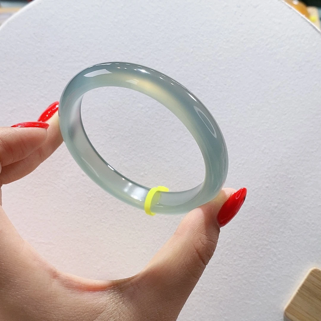 玛瑙/玉髓手镯未镶嵌56.6