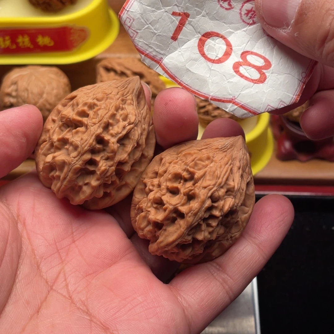 吊坠文玩核桃大沽石