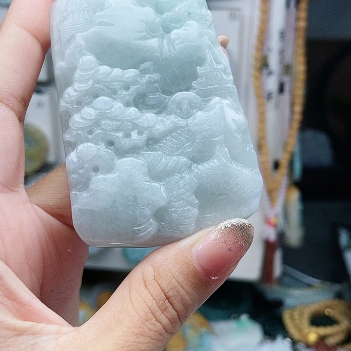 翡翠未镶嵌颈饰翡翠