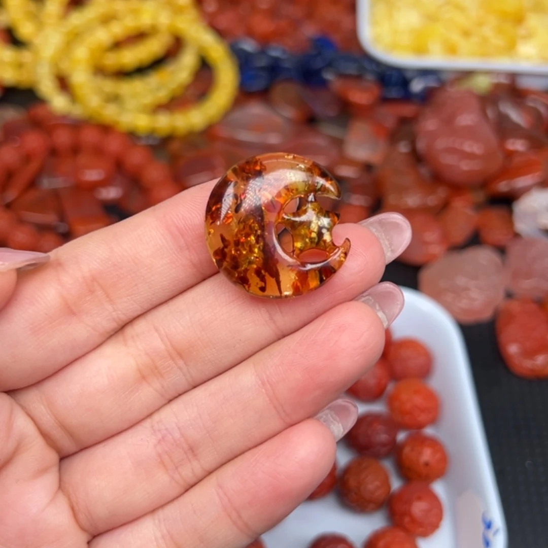 琥珀未镶嵌吊坠(不含链)多样性