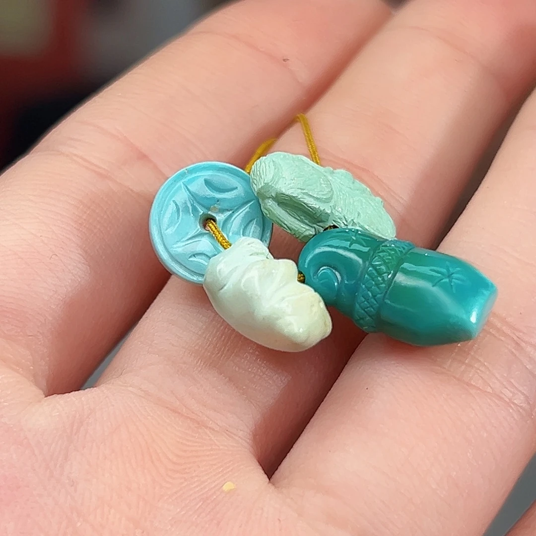 绿松石未镶嵌珠宝奇石