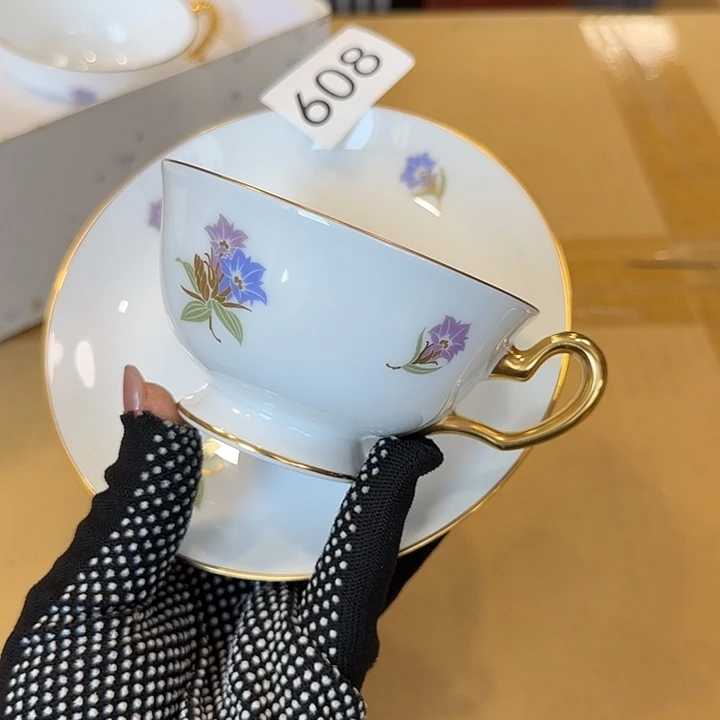 嘻***呢中古物品默认微瑕no退no换