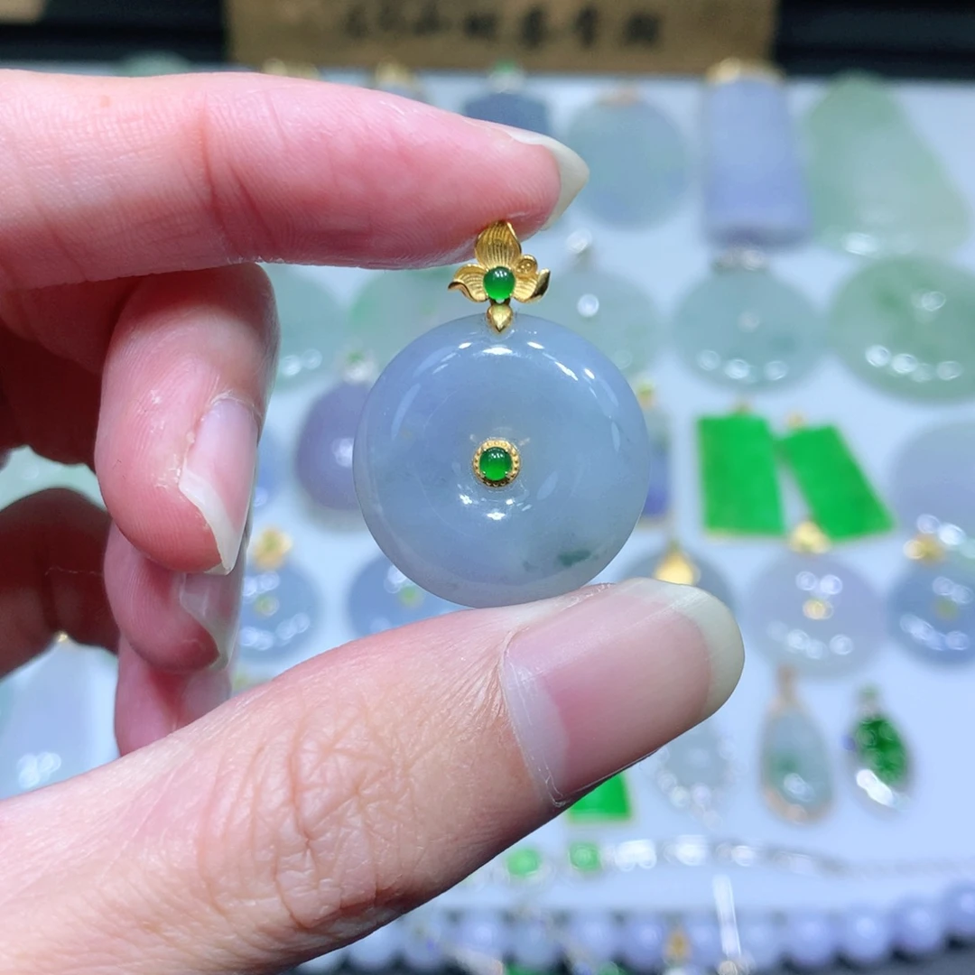 翡翠吊坠(不含链)18K金镶嵌