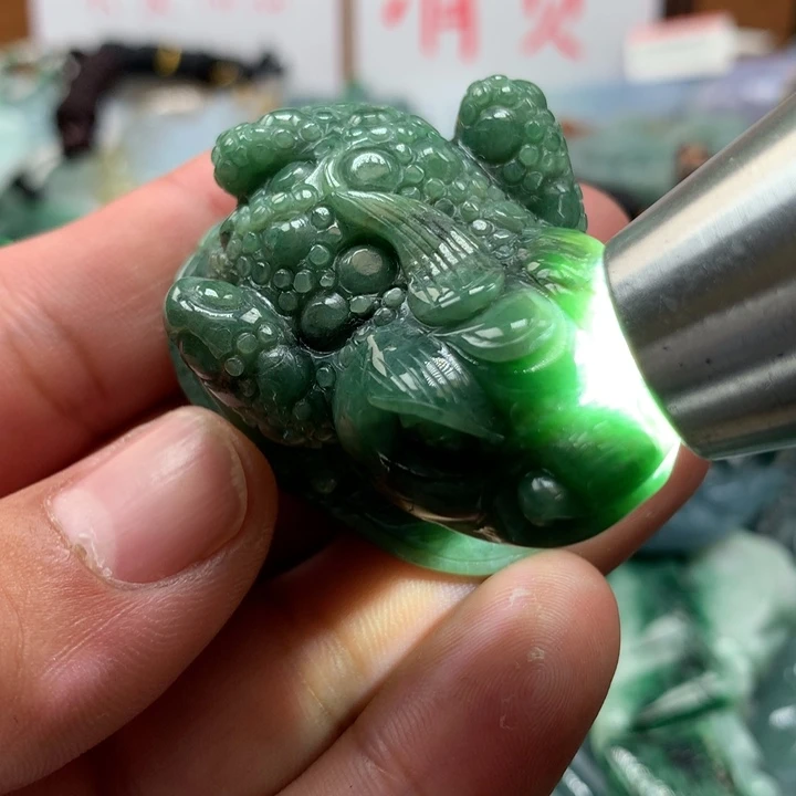 翡翠颈饰未镶嵌保真天然a货翡翠