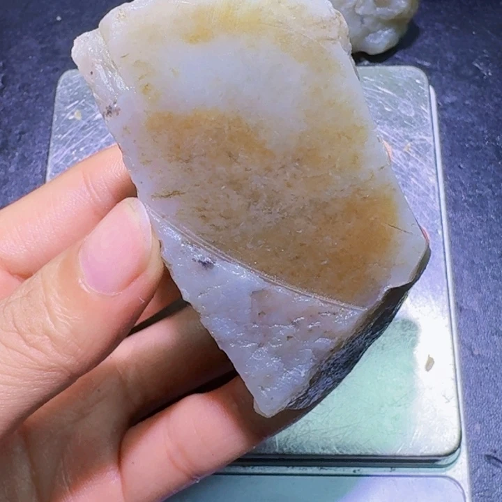 和田玉（糖玉）未镶嵌珠宝半成品