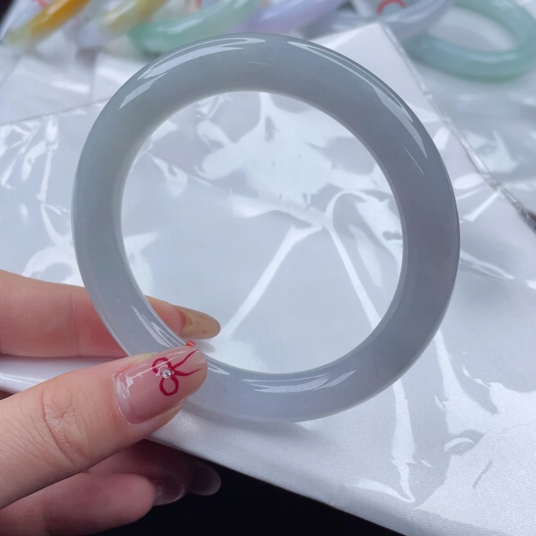 翡翠手镯未镶嵌59圈口