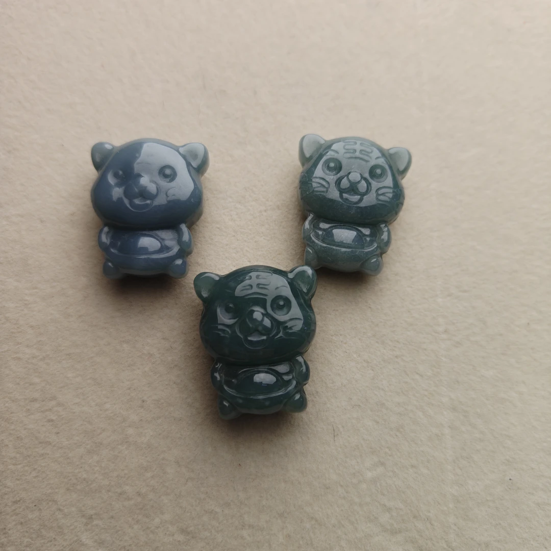 1209每人限购一单（多样性发1件）天然A货正宗翡翠吊坠招财玉可爱虎