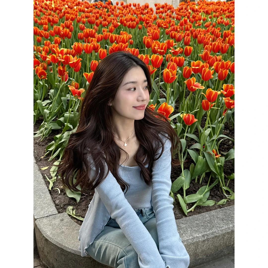 大丫 【郁金香约定】 温柔气质显白针织吊带木耳边开衫假两件套