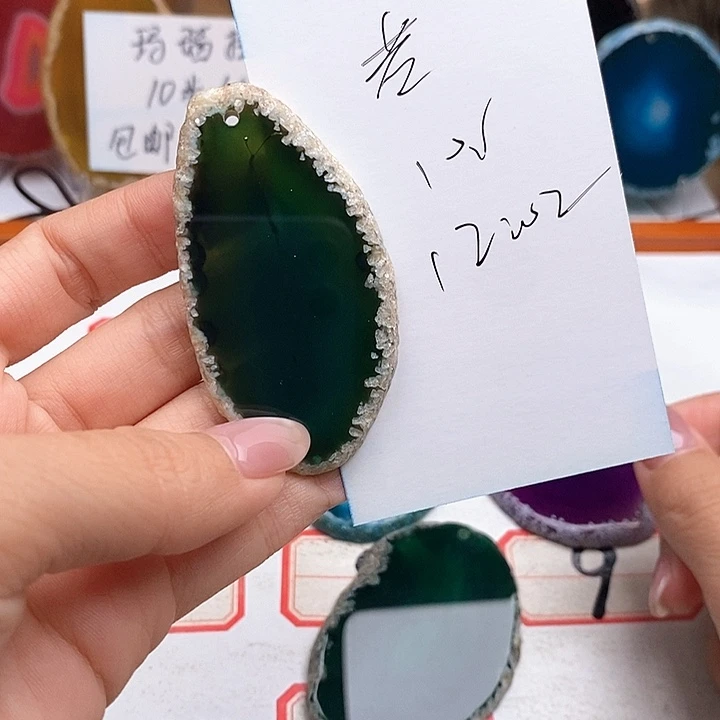 若***惜合金颈饰玛瑙/玉髓