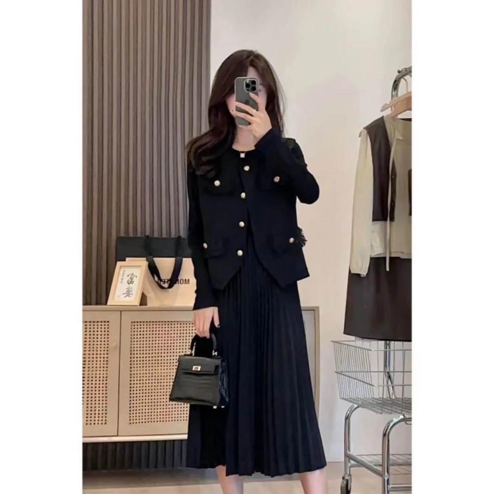 大码小香风坎肩马甲初秋名媛外搭叠穿百褶连衣裙两件套穿搭高级感