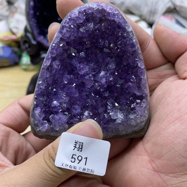 未镶嵌水晶大型摆件（非配饰）